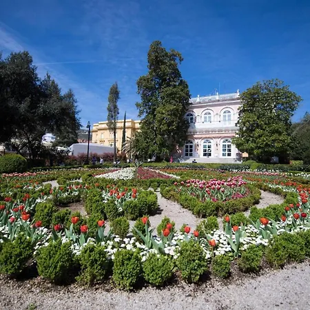 アパート Azureo With Ocean View オパティヤ