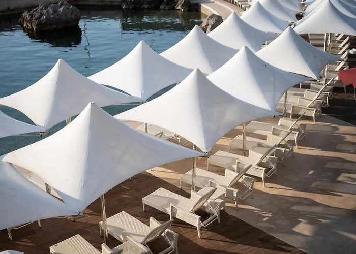 아파트 Azureo With Ocean View 오파티아