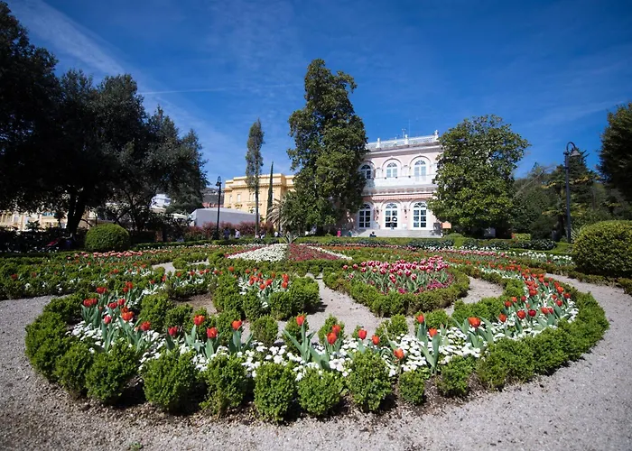 Azureo With Ocean View 아파트