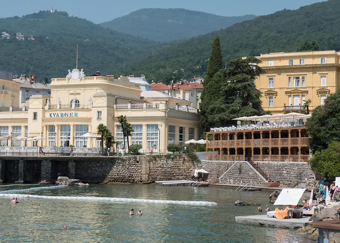 Azureo With Ocean View 아파트 *