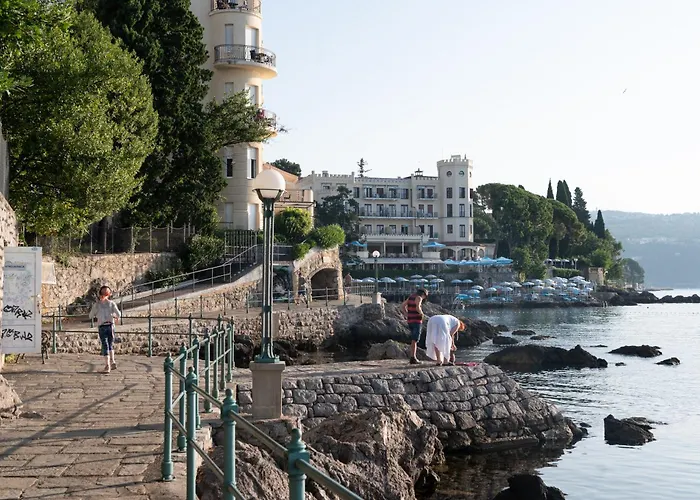 Azureo With Ocean View 아파트