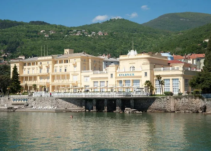 Azureo With Ocean View 아파트