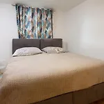 Azureo With Ocean View By Stadtlandnest Апартаменты *